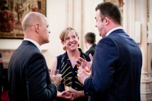 Lucy Beard and Leigh Lisk (left) from Hope on Hopkins Distillery, The Gin Guild’s first members from South Africa, meet Tom Warner of Warner Edwards