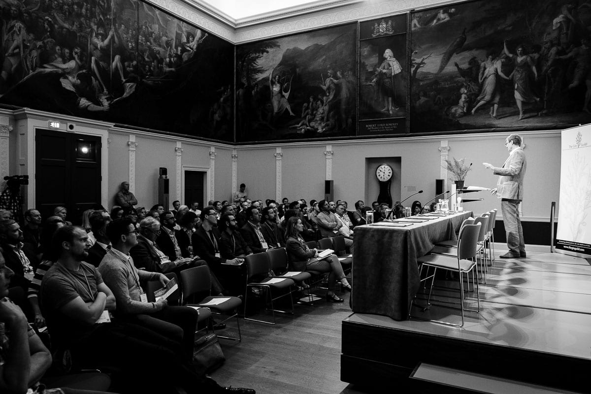 Growing pains, dark satanic stills and ‘Ginpersonation’:  Gin industry seminar will tackle gin’s pressing issues