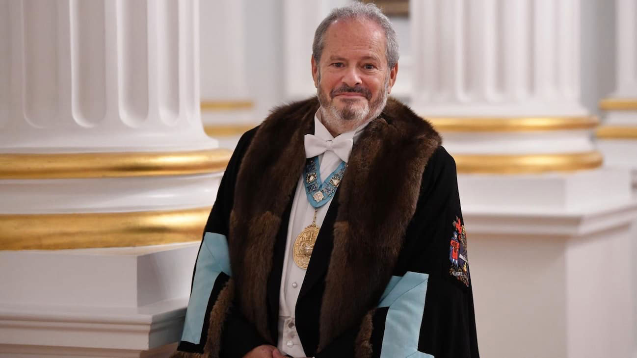 Dan Szor Installed as Master of the Worshipful Company of Distillers